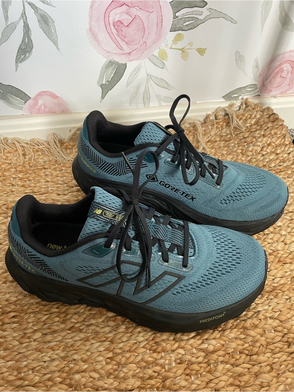 New Balance Fresh Foam X 880v14 GTX Gore-Tex Waterproof Running Shoes Size 9